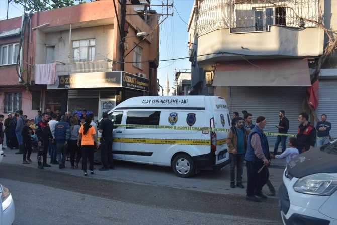Adana'da iki aile arasında çıkan silahlı kavgada baba ve oğul öldü