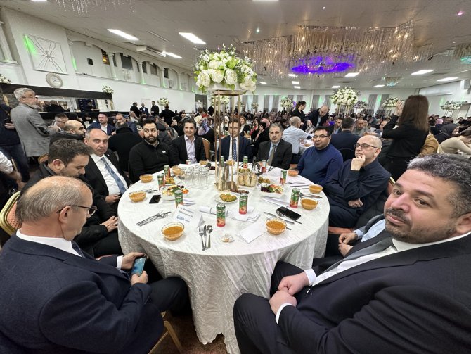 İsveç'teki Türkler, Uluslararası Demokratlar Birliğinin iftar programında buluştu