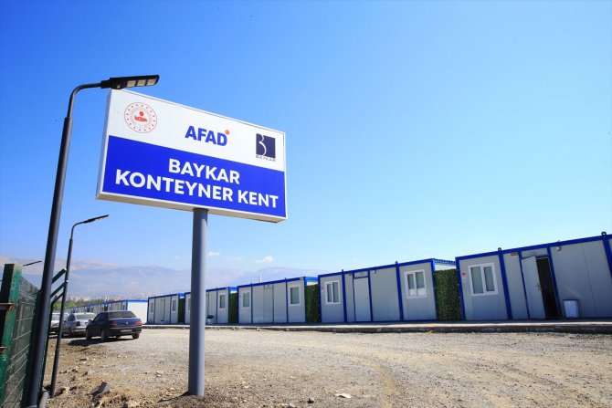 Baykar'ın Kahramanmaraş'ta kurduğu 520 konteyner depremzedelere teslim edildi