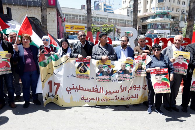 Gazze'de "Filistin Esirler Günü" gösterileri düzenlendi