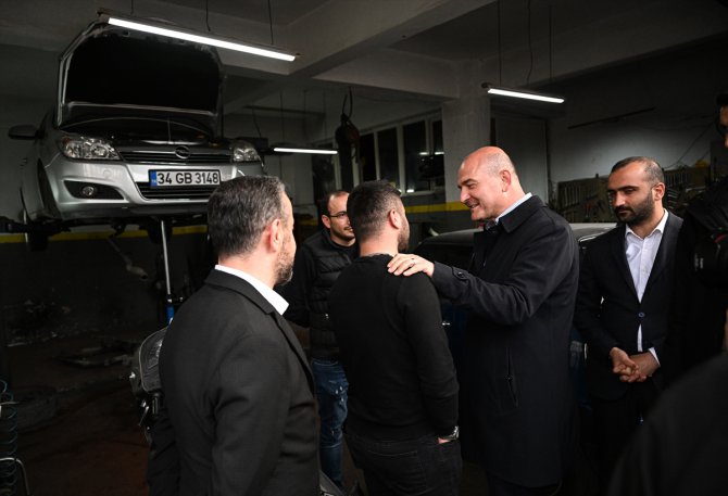 İçişleri Bakanı Soylu, Gaziosmanpaşa'da esnaf ziyareti yaptı