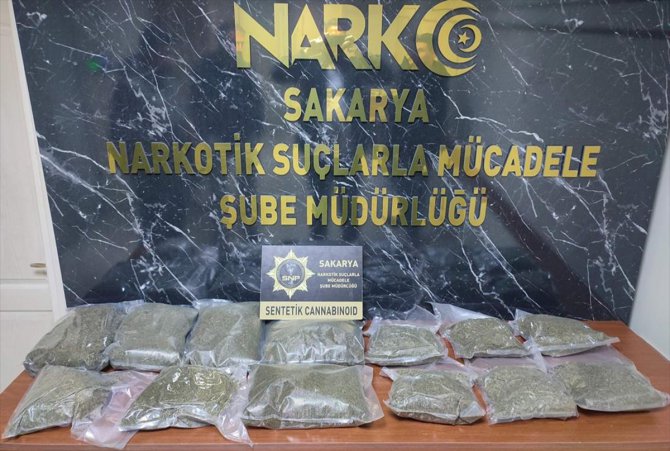 Sakarya'da uyuşturucu operasyonlarında yakalanan 4 zanlı tutuklandı