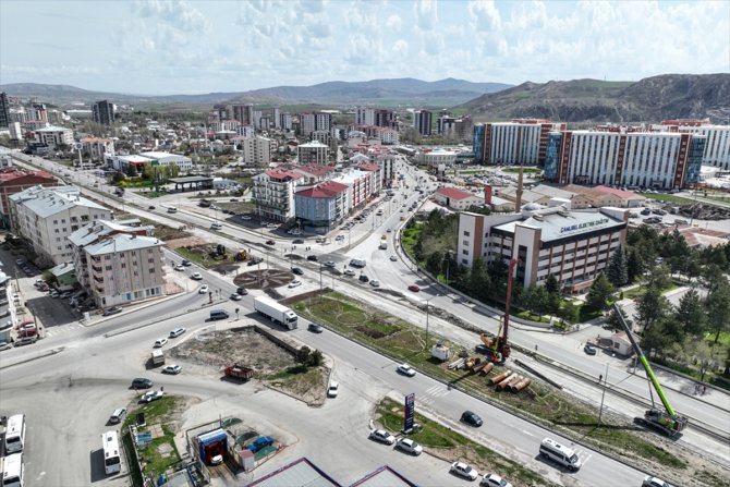 Sivas'ta ulaşımı rahatlatacak köprülü kavşağın yapımına başlandı
