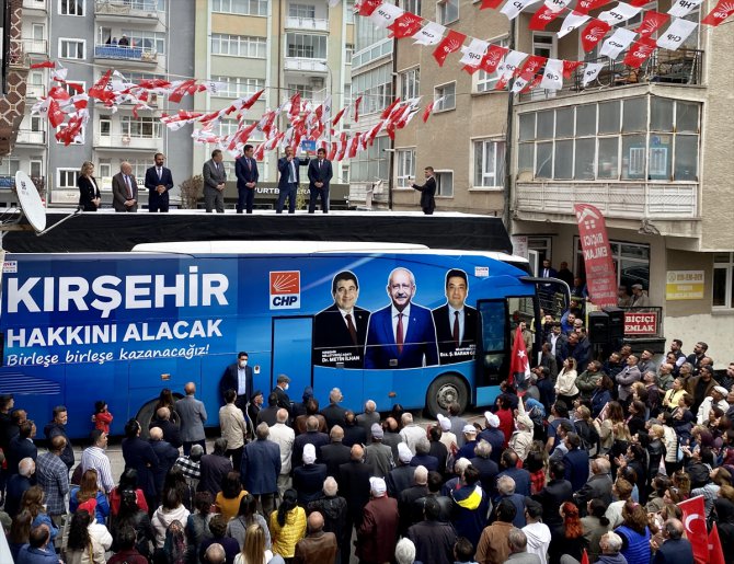CHP Grup Başkanvekili Özel, Kırşehir ve Kırıkkale'de seçim bürosu açılışına katıldı