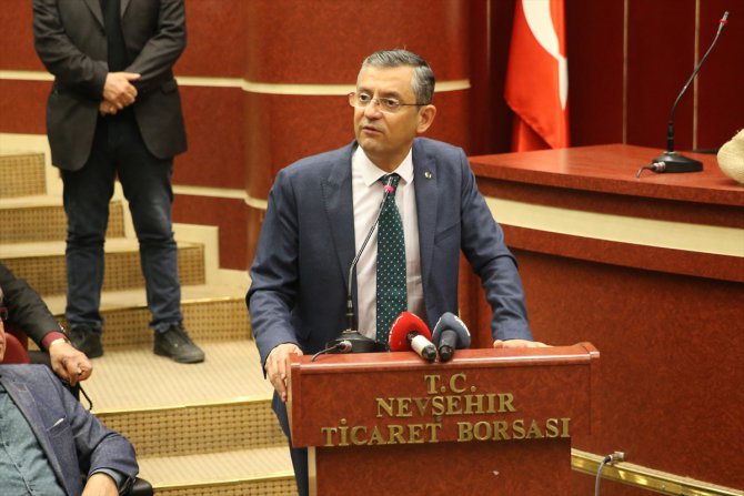 CHP Grup Başkanvekili Özel, Nevşehir'de seçmenle buluştu