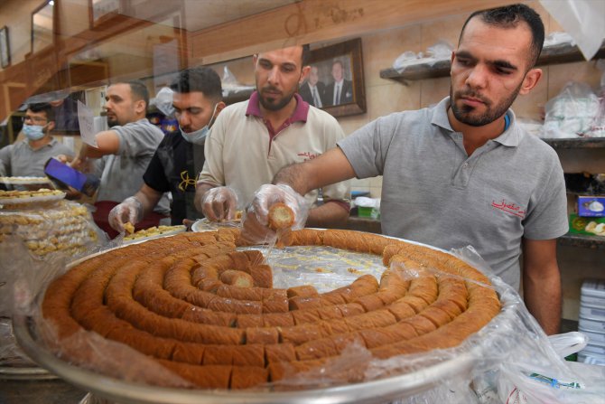 Ekonomik krizdeki Lübnan'da bayram öncesi çarşılarda eski hareketlilik yok