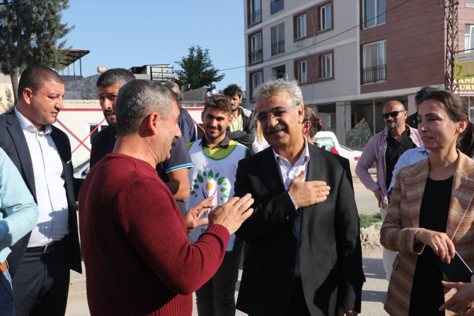 HDP Eş Genel Başkanı Sancar, Hatay'da ziyaretlerde bulundu