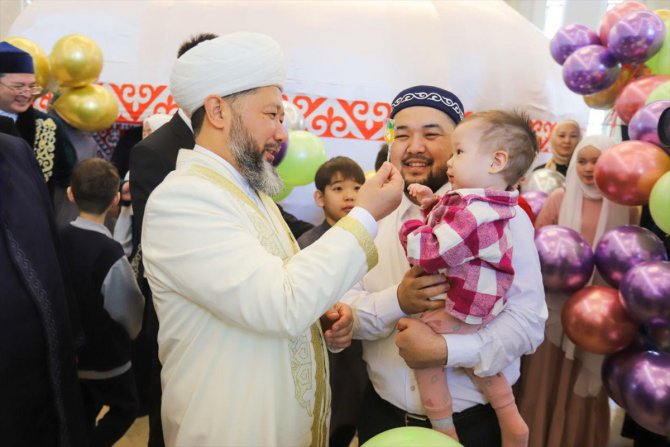 Kazakistan’da Ramazan Bayramı renkli etkinliklerle kutlanıyor
