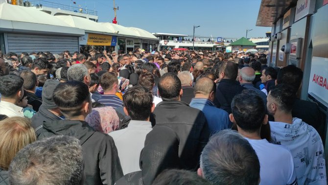Bayramda dışarıya çıkan İstanbullular yoğunluk oluşturdu