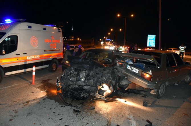 Kırıkkale'de zincirleme trafik kazasında 3 kişi yaralandı