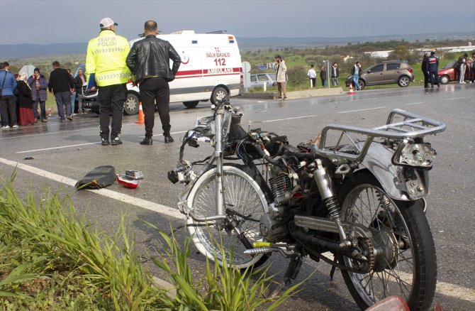 Uşak'ta otomobille çarpışan motosikletin sürücüsü öldü