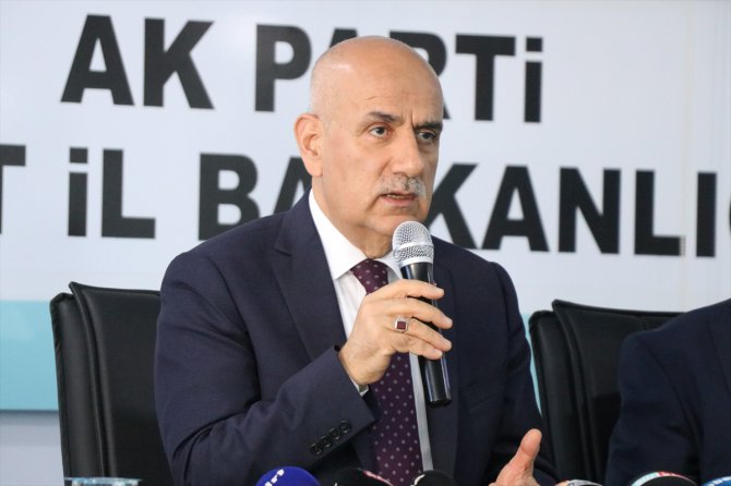 Bakan Kirişci, AK Parti Siirt İl Başkanlığı'nda konuştu: