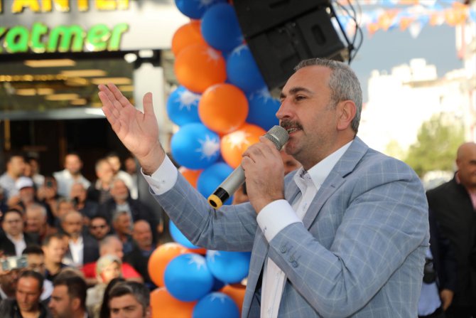Eski Adalet Bakanı Abdulhamit Gül, Nizip Seçim Koordinasyon Merkezi'ni açtı