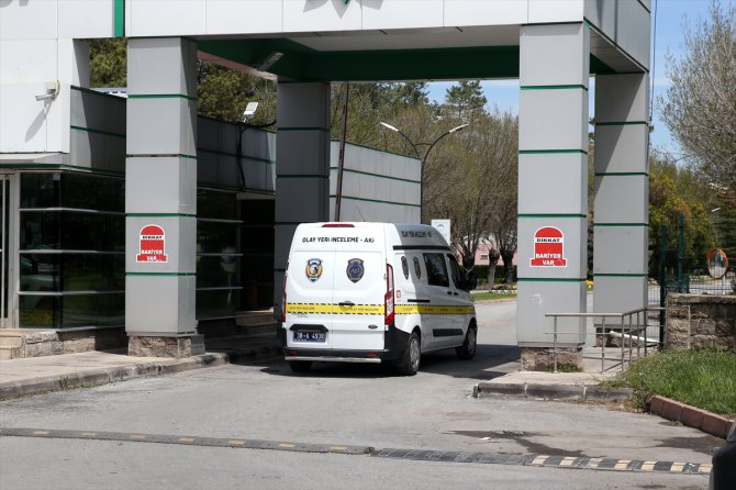 Kayseri'de güvenlik görevlisi temizlediği silahın ateş alması sonucu yaralandı