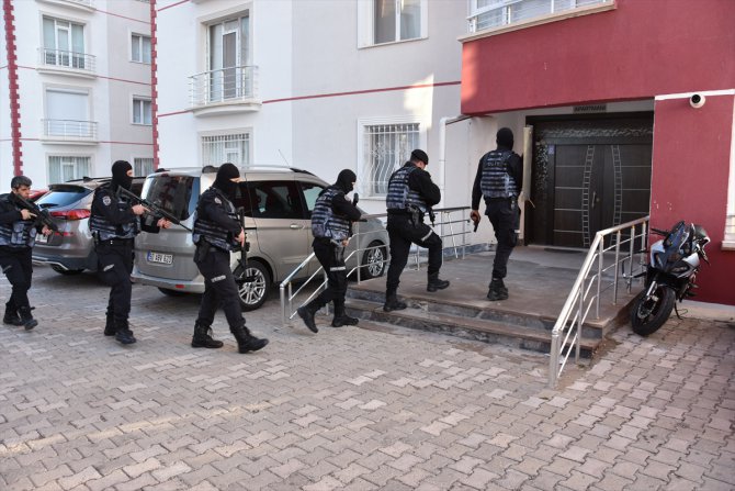 Nevşehir'de "Kökünü Kurutma Operasyonu"nda 31 şüpheli yakalandı
