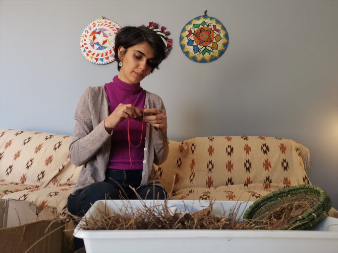 Şehir hayatından kaçan Suriyeli Merve, huzuru ve geçimini çam ağaçlarında buldu