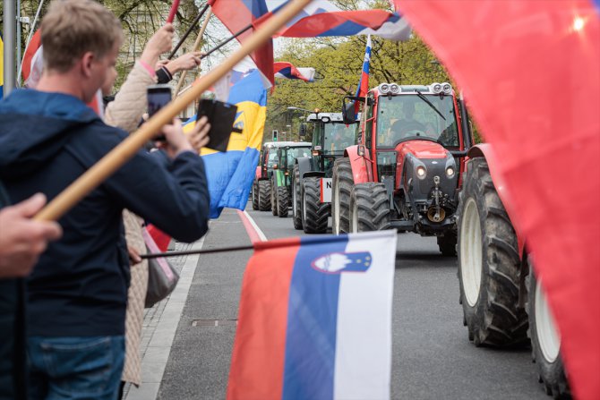 Slovenyalı çiftçiler, tarımsal kısıtlamalar nedeniyle gösteri düzenledi