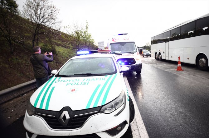 Anadolu Otoyolu'nda zincirleme trafik kazasında 6 kişi yaralandı