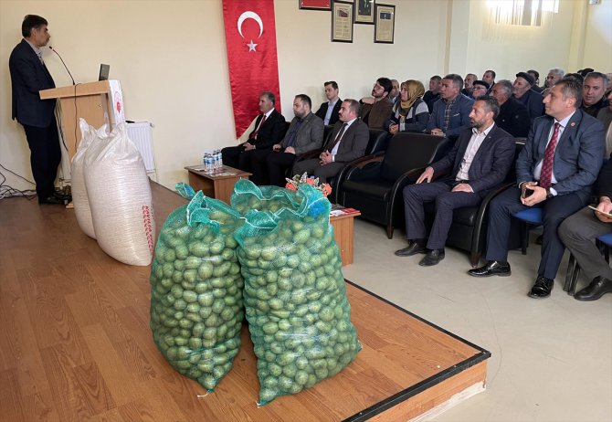 Ardahan'da üreticiye 72 ton patates tohumu ve 100 ton kavılca tohumu dağıtıldı