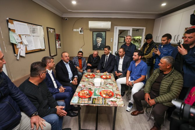 Dışişleri Bakanı Çavuşoğlu, Antalya'da ziyaretlerde bulundu