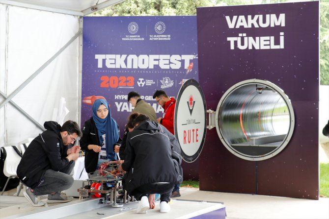 TEKNOFEST Hyperloop Geliştirme Yarışması Kocaeli'de başladı