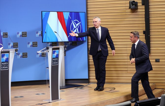 NATO, Şi-Zelenskiy görüşmesinden memnun, Ukrayna'ya destekte ısrarlı