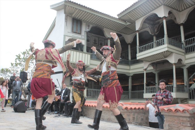 Kültür ve Turizm Bakan Yardımcısı Yavuz, İzmir'deki Çakırağa Konağı'nın ziyarete açılışında konuştu:
