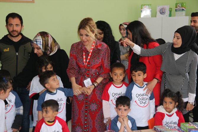 Çocuklar Gülsün Diye Derneği öncülüğünde Diyarbakır'da yaptırılan anaokulu açıldı
