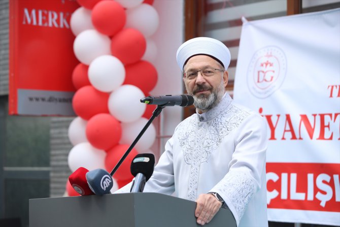Diyanet İşleri Başkanı Ali Erbaş, Tekirdağ'da Diyanet Gençlik Merkezi'nin açılışını yaptı