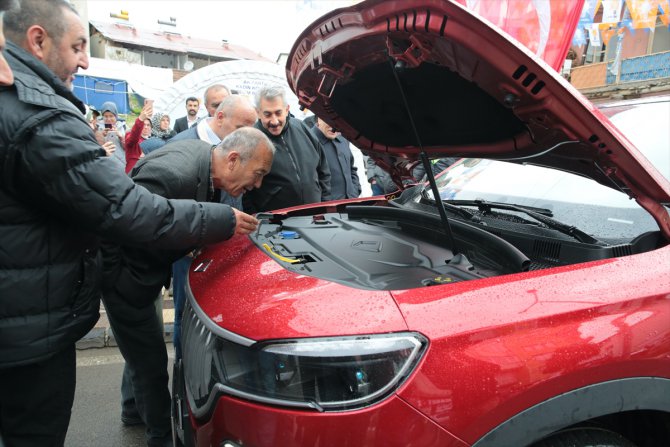 Türkiye'nin yerli otomobili Togg'a Kahramanmaraşlılar ilgi gösterdi