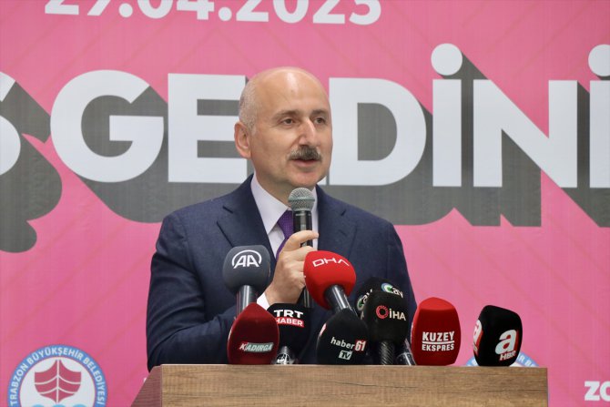 Ulaştırma ve Altyapı Bakanı Karaismailoğlu, Trabzon'da konuştu: