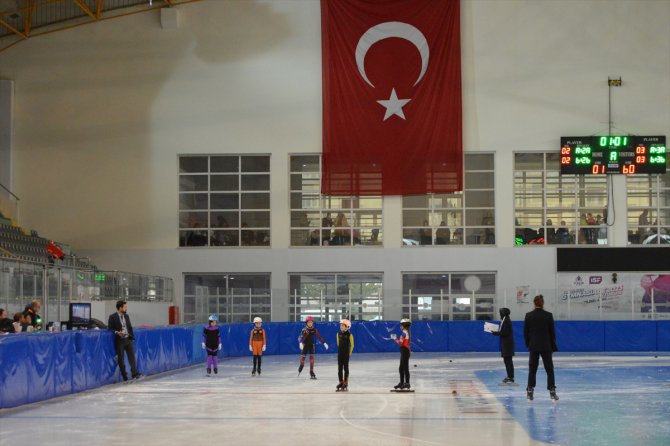 Erzurum'da düzenlenen Kısa Kulvar Sürat Pateni Türkiye Şampiyonası sona erdi