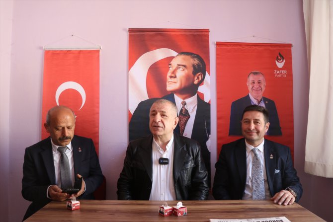 Zafer Partisi Genel Başkanı Özdağ, partisinin Burdur il başkanlığının açılışını yaptı