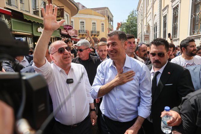 Cumhurbaşkanı adayı Oğan ve Zafer Partisi Genel Başkanı Özdağ, İzmir'de esnafla buluştu