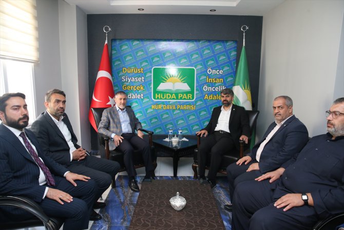 Hazine ve Maliye Bakanı Nebati, Mersin'de HÜDA PAR ziyaretinde konuştu: