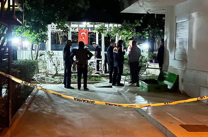 Antalya'da çıkan tartışmada silahla vurulan kişi öldü