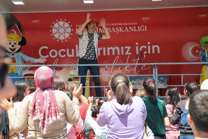 Cumhurbaşkanlığı İletişim Başkanlığı Kahramanmaraş'ta depremzede çocuklar için etkinlik düzenledi