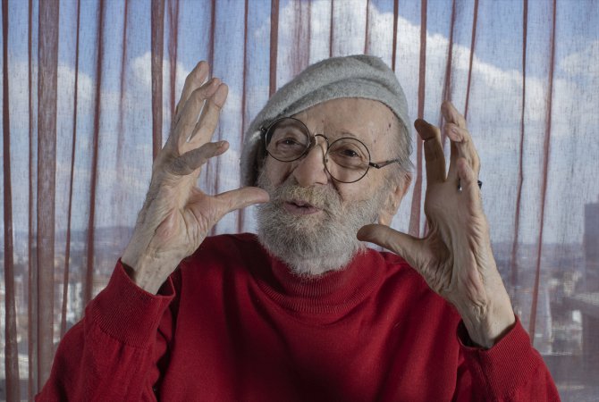 RÖPORTAJ: 90 yaşındaki usta sanatçı Kayhan Yıldızoğlu: "En büyük ödülüm, halkın bana verdiği sevgi"