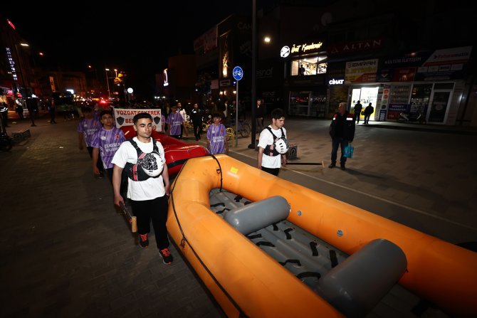 Rafting Türkiye Şampiyonası'nın 1. ayağı Düzce'de mehteranlı kortejle başladı