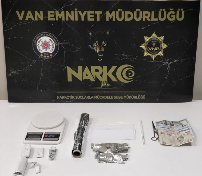 Van'da "torbacı" operasyonlarında 32 şüpheli gözaltına alındı