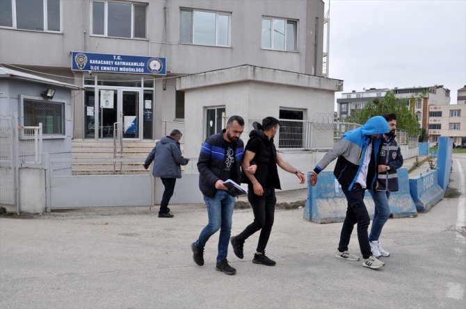 Bursa'da okulda silahlı saldırıya uğrayan müdür yardımcısı yaralandı