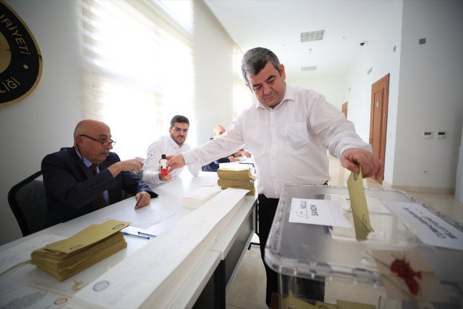 Irak’ta, Türkiye'deki 14 Mayıs seçimleri için oy kullanma işlemi başladı