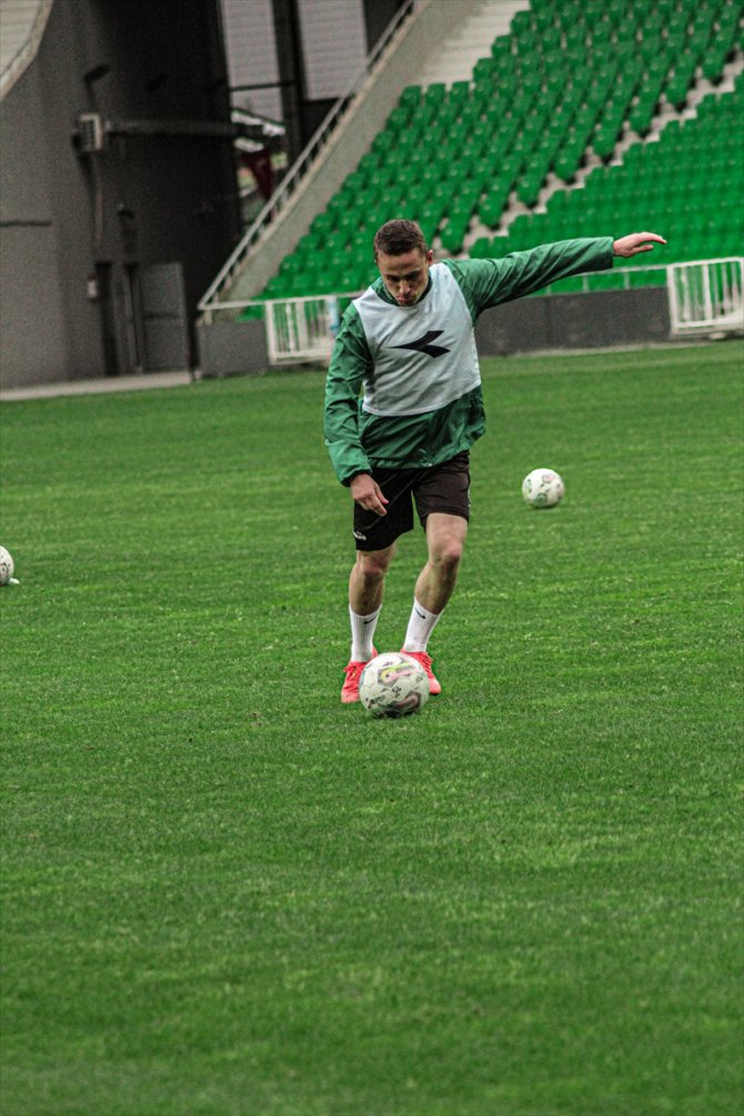 Sakaryaspor, Pendikspor maçının hazırlıklarına devam etti