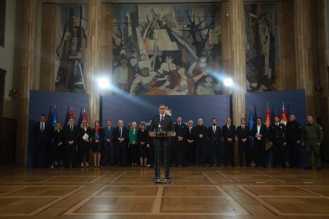 Sırp lider Vucic, yasa dışı silah bulunduranlara yönelik cezaları iki katına çıkaracaklarını söyledi: