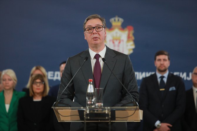Sırp lider Vucic, yasa dışı silah bulunduranlara yönelik cezaları iki katına çıkaracaklarını söyledi: