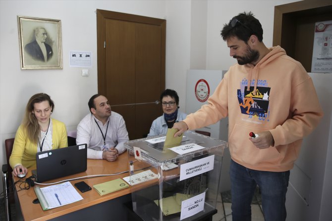Yunanistan'da Türkiye'deki 14 Mayıs seçimleri için oy kullanma işlemi sürüyor