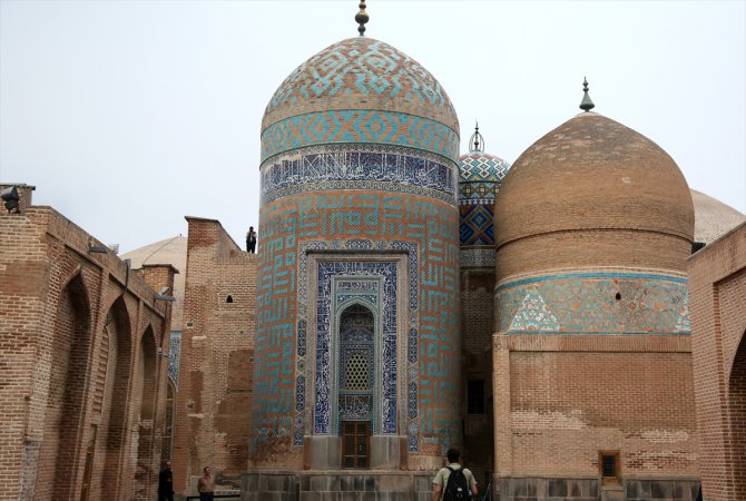 İran'da Şeyh Erdebili ve Şah İsmail'in türbelerinin bulunduğu külliye tarihin izlerini yansıtıyor
