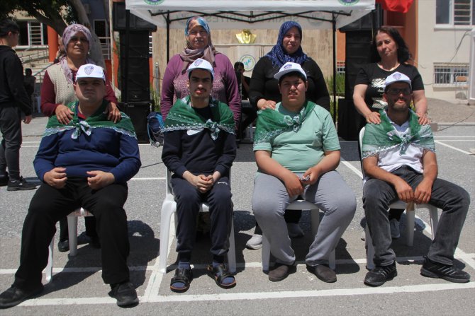 Antalya'da engelli öğrencilere temsili asker eğlencesi yapıldı