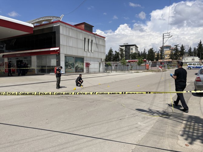 Kilis'te petrol istasyonundaki silahlı saldırıda bir kişi yaralandı
