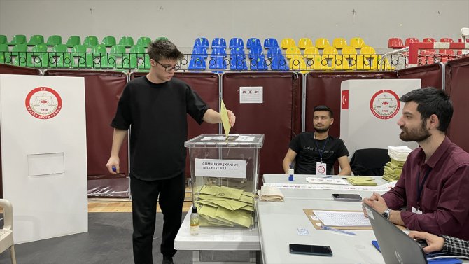 KKTC'de Türkiye'deki Cumhurbaşkanı ve Milletvekili Seçimleri için oy verme işlemi sona erdi